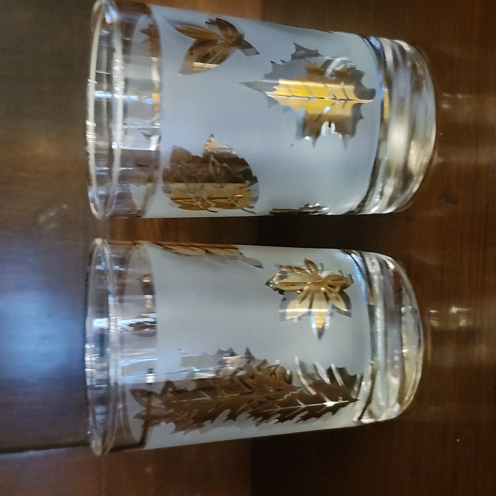 Set Of 2 4oz Libbey Vintage Gold Leaf Patterned Glass